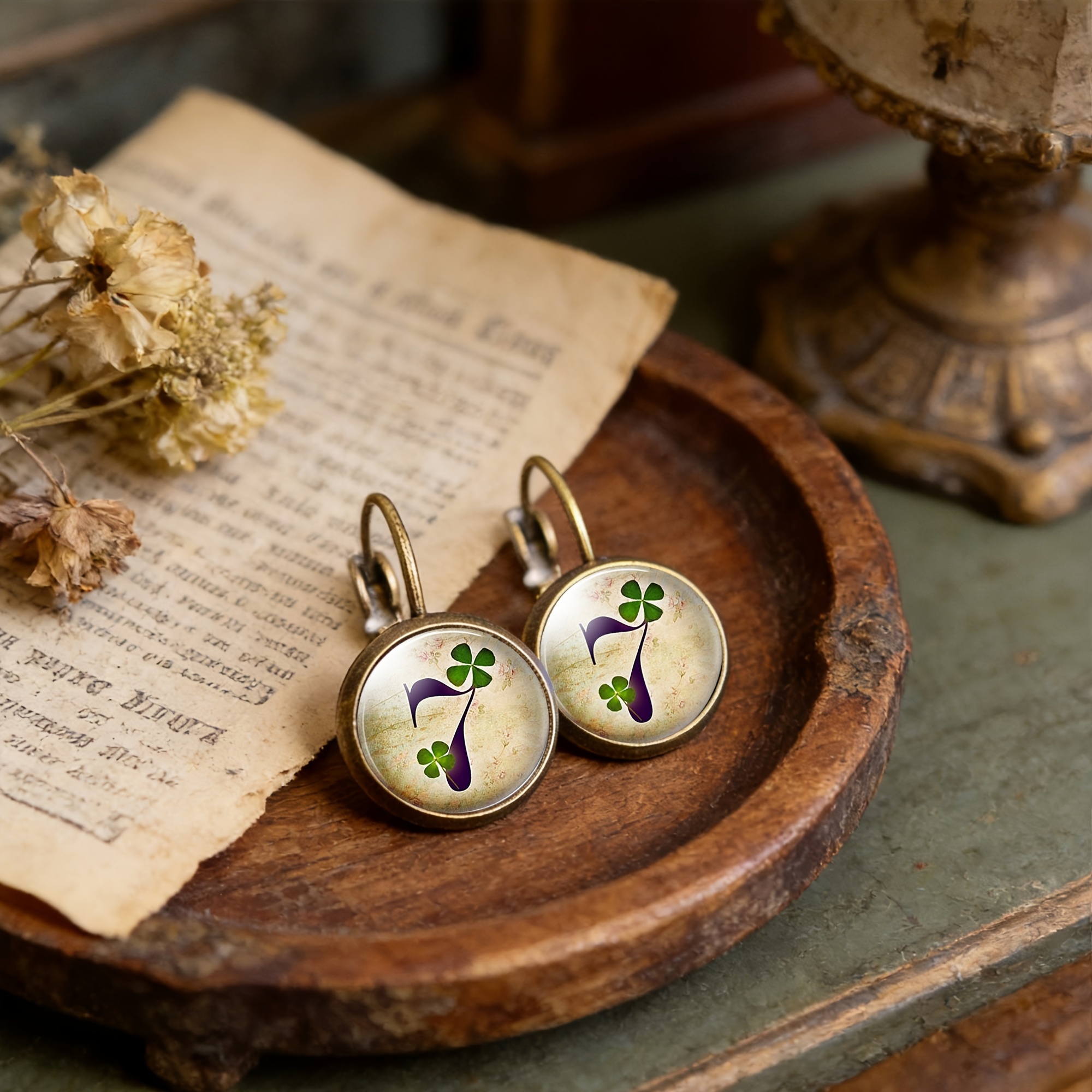 2pcs Cyan Round Classical Clover Earrings with Numbers